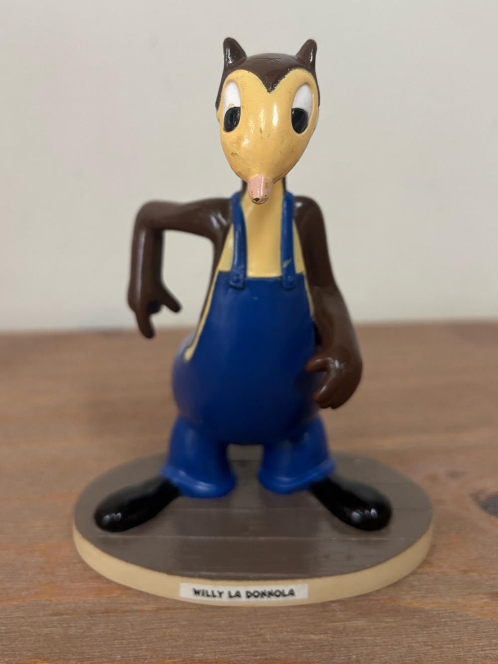 Vintage Willy the Weasel Looney Tunes produced by De Agostini in 2002 figurine